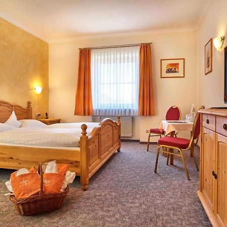 Zedernhof Gesundheits- & Wellnesshotel Stamsried Esterno foto