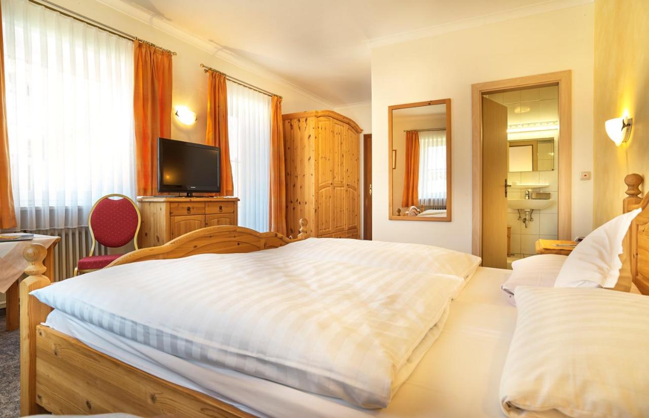 Zedernhof Gesundheits- & Wellnesshotel Stamsried Esterno foto