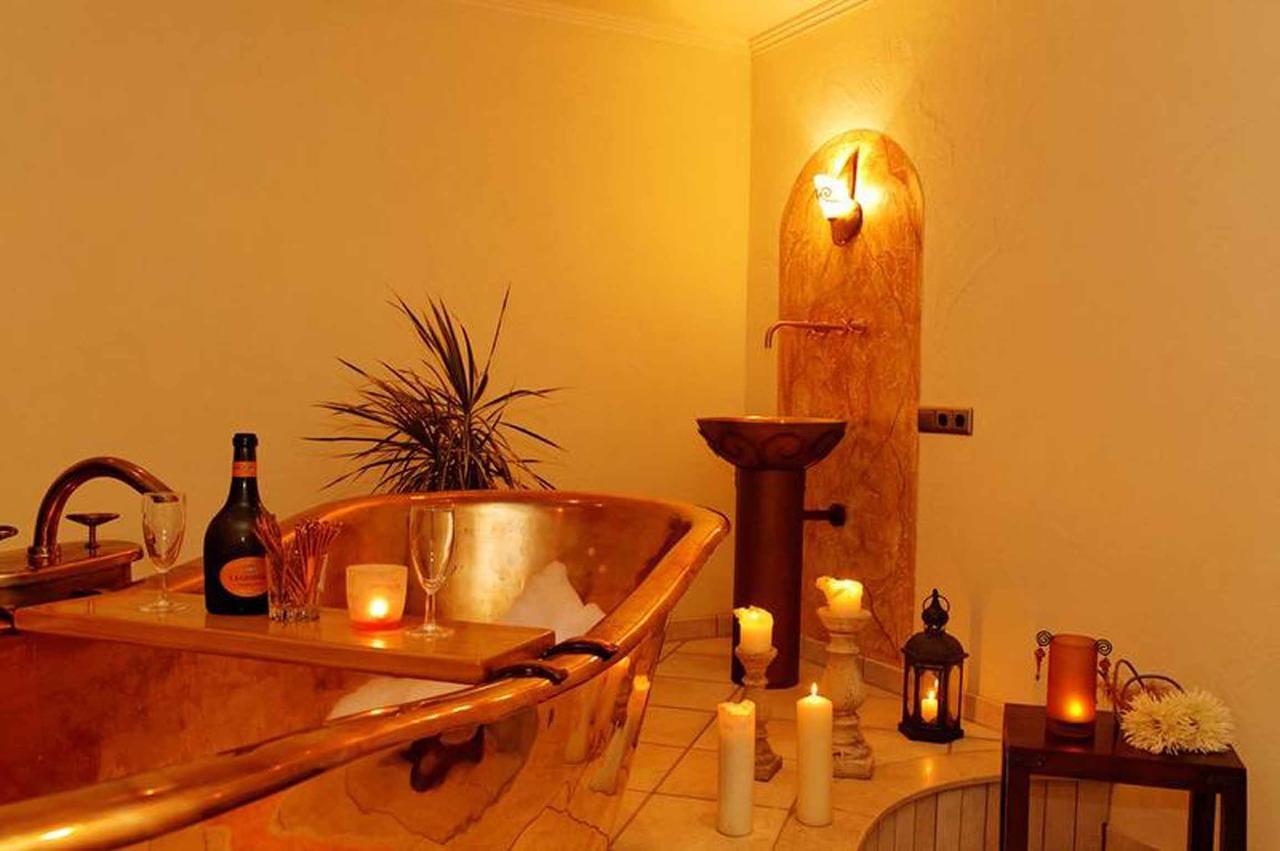 Zedernhof Gesundheits- & Wellnesshotel Stamsried Esterno foto